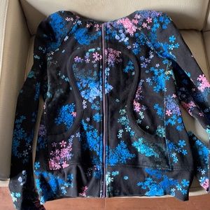 Hooded Lululemon zip-up sweater with hood. Size 10